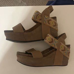 OTBT Wedge Sandals like new. Size 6.5